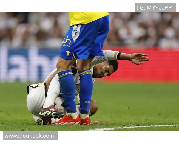 今年足球界损失惨重多位明星球员相继离世令人心痛