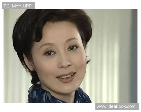 嫁给足球明星的女明星们的爱情故事与人生选择揭秘