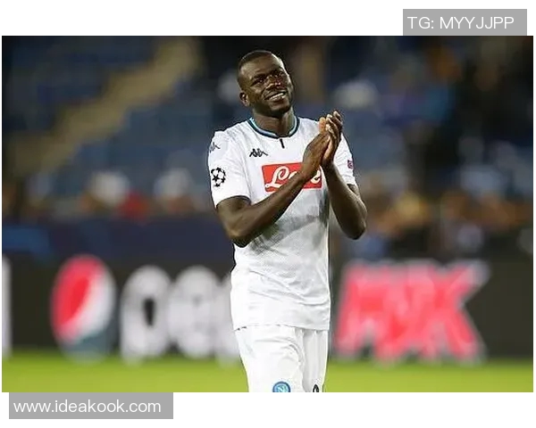 当今足坛炙手可热的明星球员盘点与分析